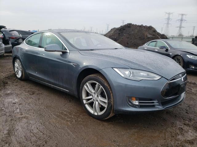 5YJSA1H12EFP44197 - 2014 TESLA MODEL S ნაცრისფერი ფოტო 4