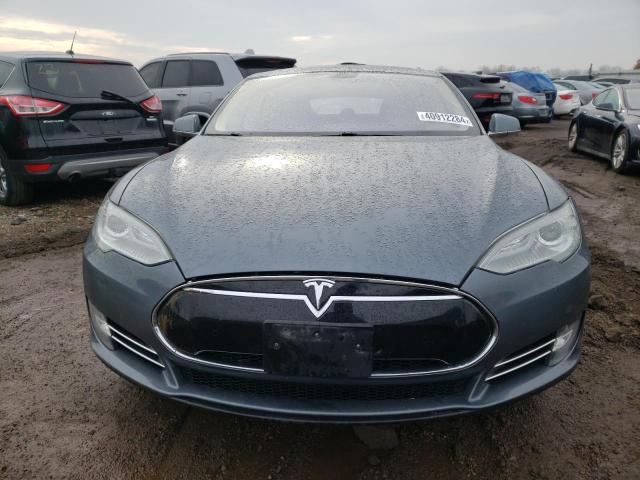 5YJSA1H12EFP44197 - 2014 TESLA MODEL S ნაცრისფერი ფოტო 5