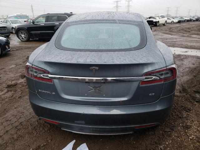 5YJSA1H12EFP44197 - 2014 TESLA MODEL S ნაცრისფერი ფოტო 6