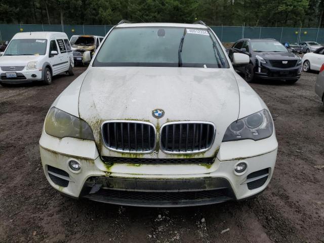 5UXZV4C57D0B23664 - 2013 BMW X5 XDRIVE35I WHITE photo 5