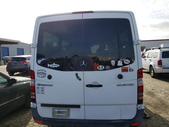 WDZPE7CC6B5582495 - 2011 MERCEDES-BENZ SPRINTER 2500 WHITE photo 6