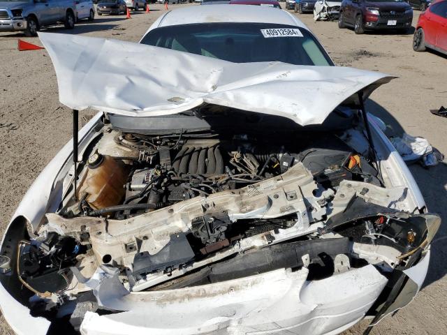 1FAFP53211A231541 - 2001 FORD TAURUS SE WHITE photo 11