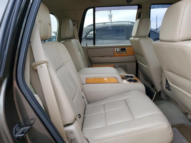 5LMFU28598LJ08632 - 2008 LINCOLN NAVIGATOR 棕色 照片 11