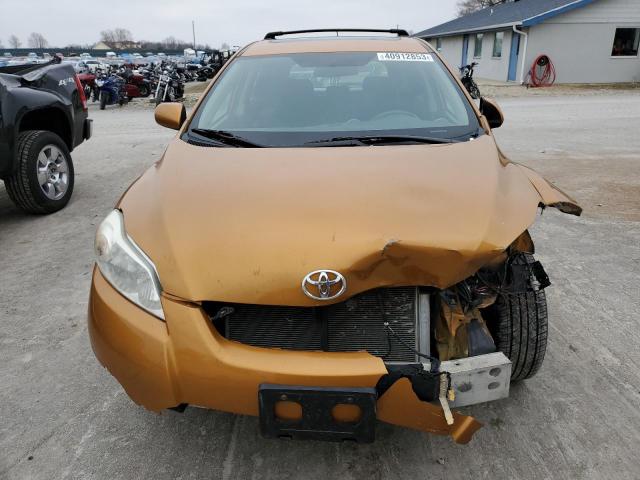 2T1KE40E99C005505 - 2009 TOYOTA COROLLA MA S ORANGE photo 5