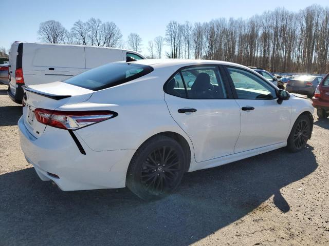 4T1G11AK1LU310135 - 2020 TOYOTA CAMRY SE WHITE photo 3