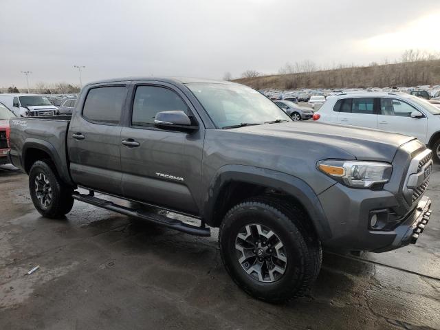 3TMAZ5CN0JM068344 - 2018 TOYOTA TACOMA DOUBLE CAB CHARCOAL photo 4