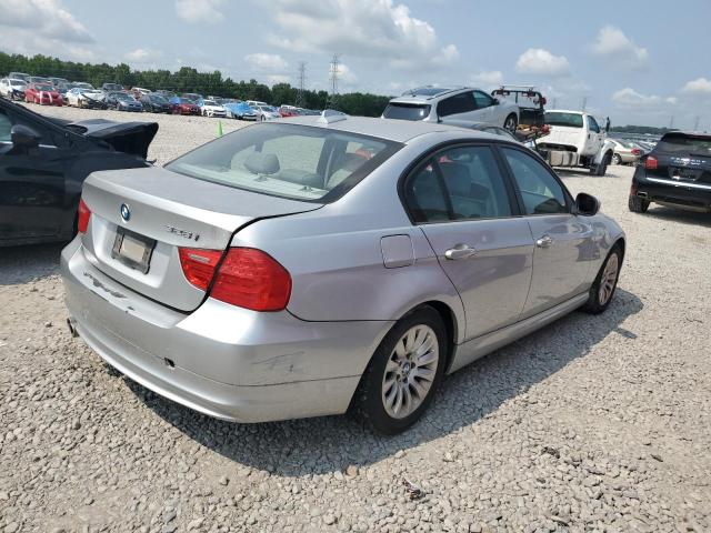 WBAPH77589NM30244 - 2009 BMW 328 I SILVER photo 3