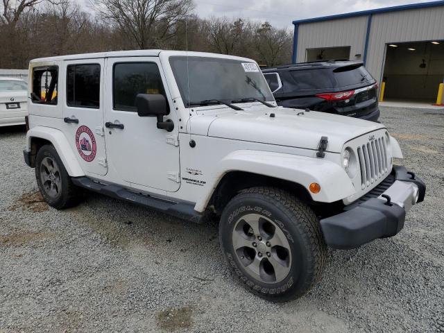 1C4HJWEG7HL748618 - 2017 JEEP WRANGLER U SAHARA WHITE photo 4