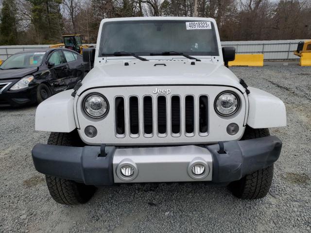 1C4HJWEG7HL748618 - 2017 JEEP WRANGLER U SAHARA WHITE photo 5