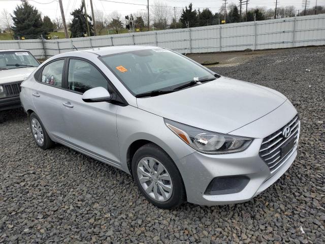 3KPC24A60LE126727 - 2020 HYUNDAI ACCENT SE SILVER photo 4