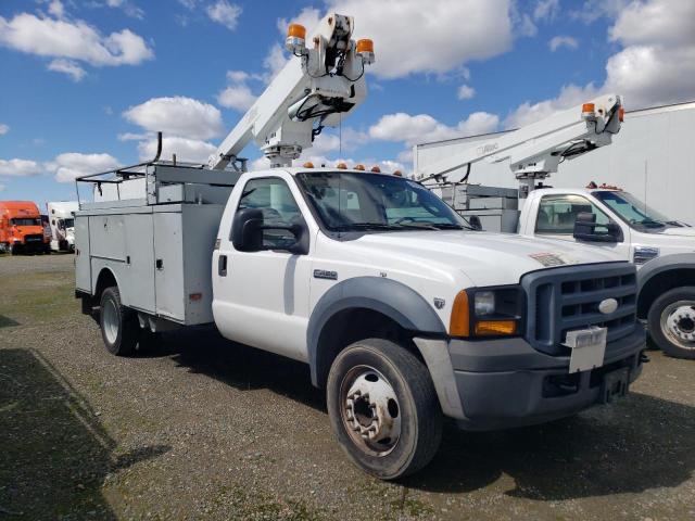 1FDXF46Y37EA36923 - 2007 FORD F450 SUPER DUTY WHITE photo 4