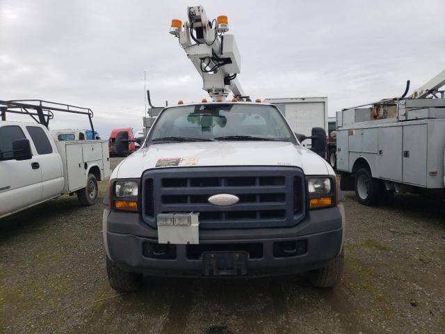 1FDXF46Y37EA36923 - 2007 FORD F450 SUPER DUTY WHITE photo 5