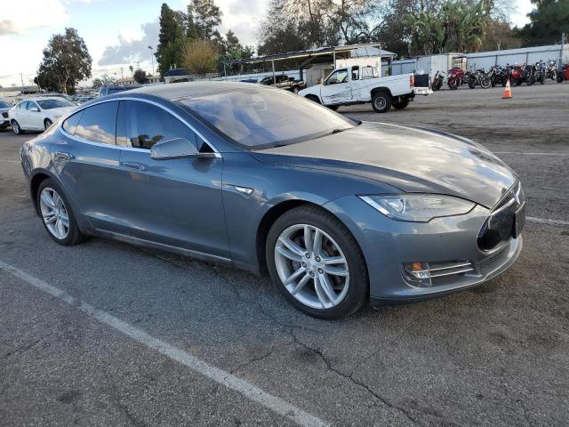 5YJSA1H16EFP40850 - 2014 TESLA MODEL S ნაცრისფერი ფოტო 4