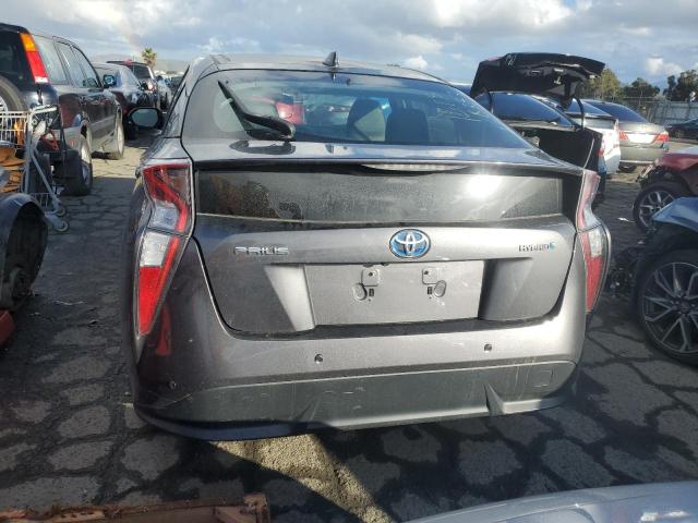 JTDKARFU1H3538544 - 2017 TOYOTA PRIUS GRAY photo 6