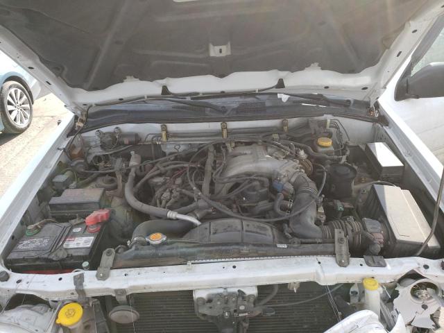 JN8AR07Y5YW446759 - 2000 NISSAN PATHFINDER LE 白色 照片 12