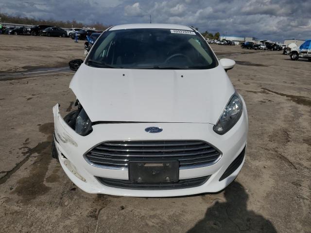 3FADP4BJ1KM156225 - 2019 FORD FIESTA SE WHITE photo 5