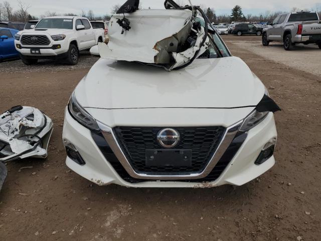 1N4BL4FW0KC129947 - 2019 NISSAN ALTIMA PLATINUM WHITE photo 5