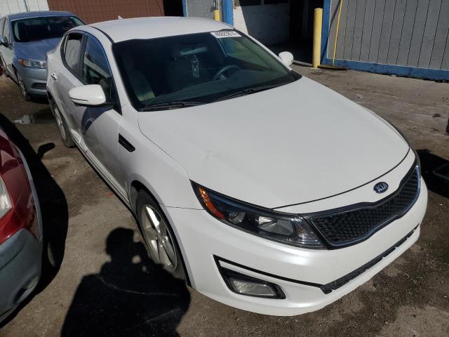 KNAGM4A77F5653780 - 2015 KIA OPTIMA LX WHITE photo 4