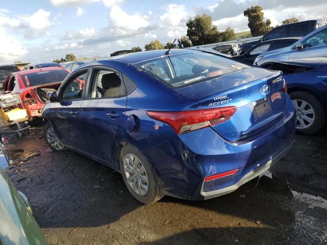 3KPC24A32JE028107 - 2018 HYUNDAI ACCENT SE BLUE photo 2