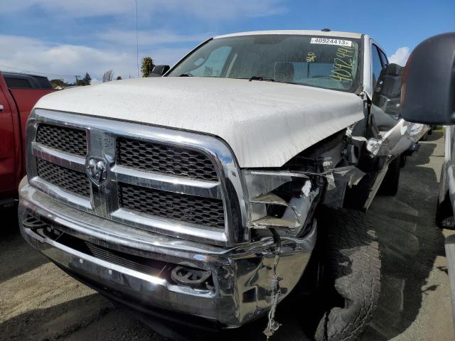 3C6UR5DL6HG652306 - 2017 RAM 2500 SLT თეთრი ფოტო 1