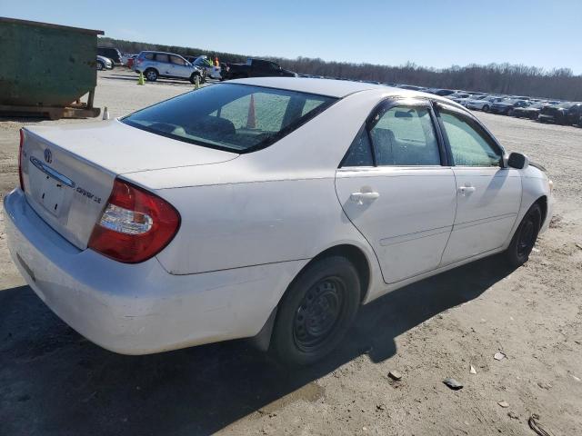 JTDBE32K030234105 - 2003 TOYOTA CAMRY LE WHITE photo 3