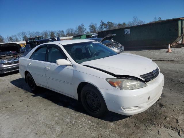 JTDBE32K030234105 - 2003 TOYOTA CAMRY LE WHITE photo 4