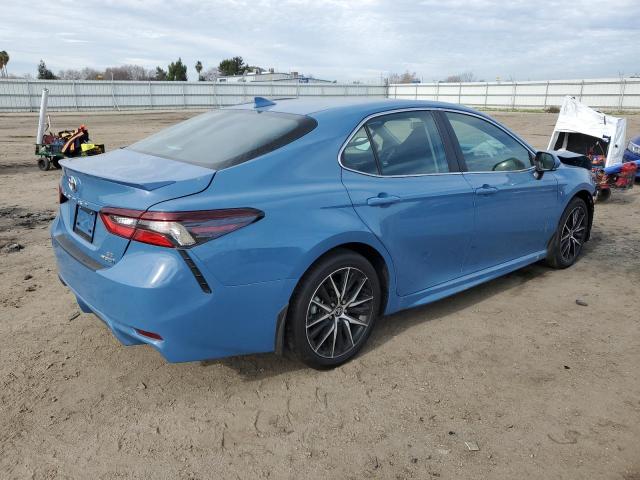 4T1G31AK0RU067789 - 2024 TOYOTA CAMRY SE NIGHT SHADE BLUE photo 3