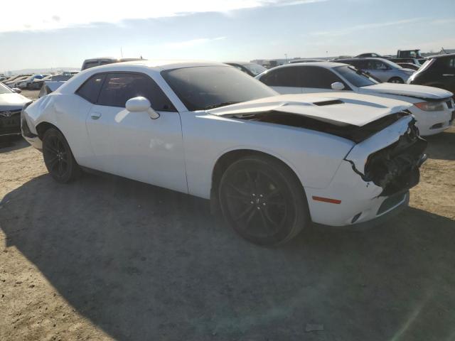 2C3CDZAG0JH297094 - 2018 DODGE CHALLENGER SXT WHITE photo 4