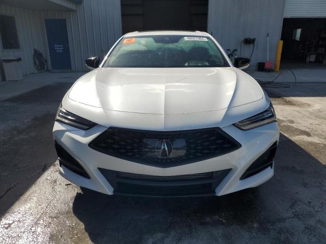 19UUB5F55NA003622 - 2022 ACURA TLX TECH A WHITE photo 5