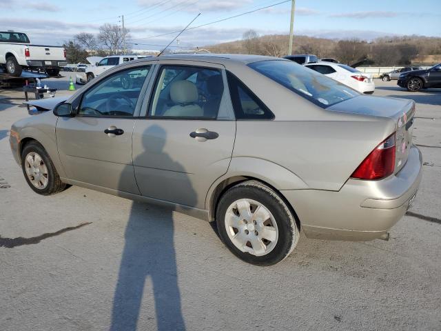 1FAHP34NX7W306738 - 2007 FORD FOCUS ZX4 GOLD photo 2