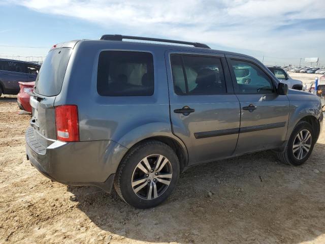 5FNYF3H29CB014669 - 2012 HONDA PILOT LX GRAY photo 3