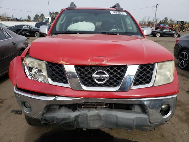 1N6AD07WX5C447697 - 2005 NISSAN FRONTIER CREW CAB LE RED photo 5