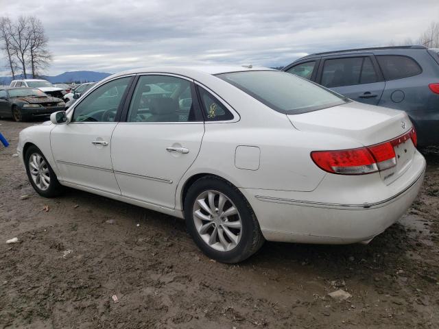 KMHFC46F77A209773 - 2007 HYUNDAI AZERA SE WHITE photo 2