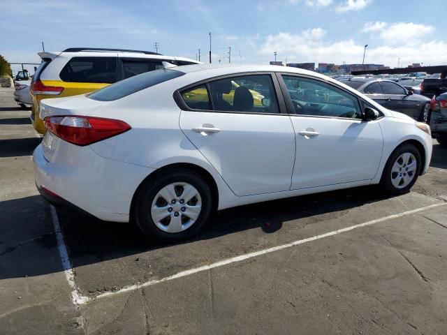 KNAFX4A69G5550243 - 2016 KIA FORTE LX WHITE photo 3