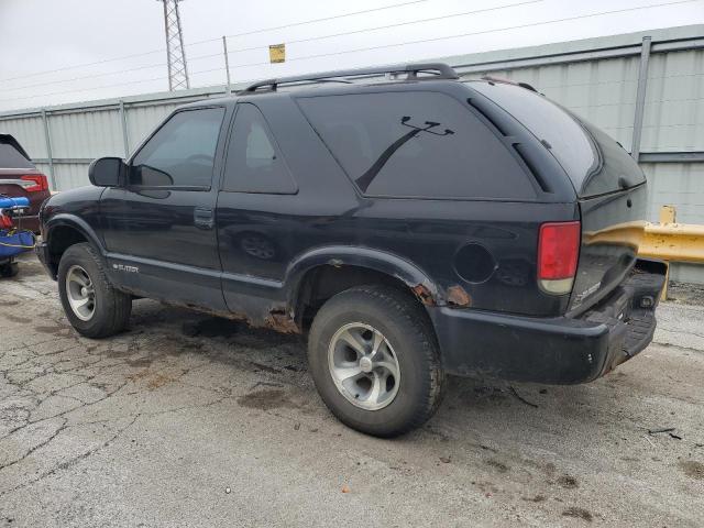 1GNCS18X45K109532 - 2005 CHEVROLET BLAZER BLACK photo 2