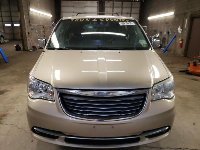 2C4RC1CG8CR237519 - 2012 CHRYSLER TOWN & COU TOURING L TAN photo 5