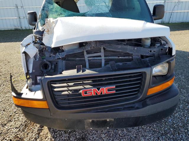 1GTW7FCA4D1174733 - 2013 GMC SAVANA G2500 WHITE photo 12