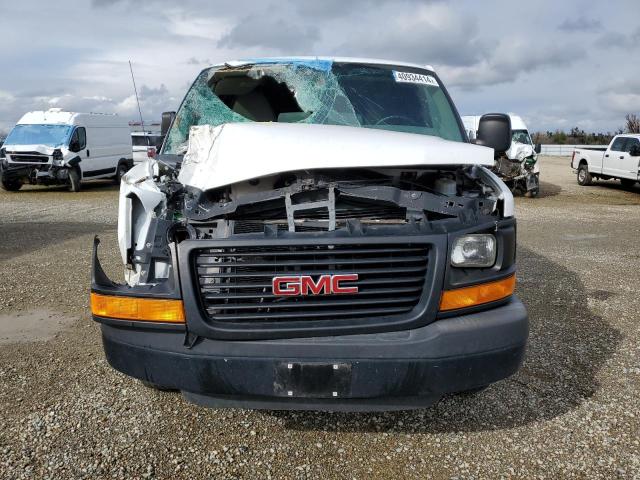 1GTW7FCA4D1174733 - 2013 GMC SAVANA G2500 WHITE photo 5