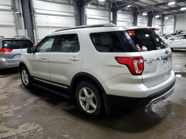 1FM5K8D81HGC87541 - 2017 FORD EXPLORER XLT SILVER photo 2