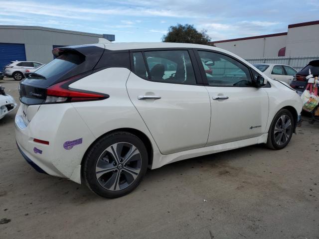 1N4AZ1CP5KC300262 - 2019 NISSAN LEAF S WHITE photo 3