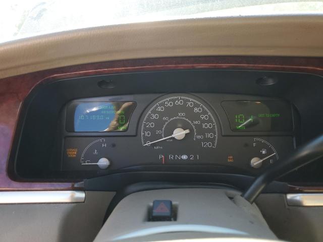 1LNHM81W13Y644469 - 2003 LINCOLN TOWN CAR EXECUTIVE MAROON photo 9