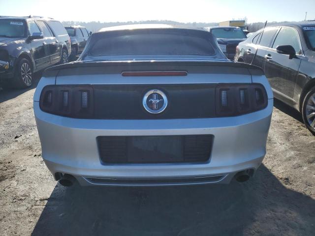 1ZVBP8EM8D5269934 - 2013 FORD MUSTANG SILVER photo 6