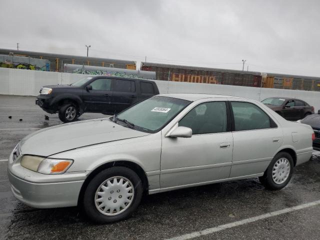 JT2BG22K0Y0531525 - 2000 TOYOTA CAMRY CE SILVER photo 1