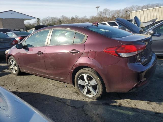 3KPFL4A75JE215449 - 2018 KIA FORTE LX MAROON photo 2