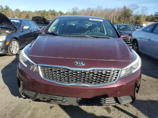 3KPFL4A75JE215449 - 2018 KIA FORTE LX MAROON photo 5