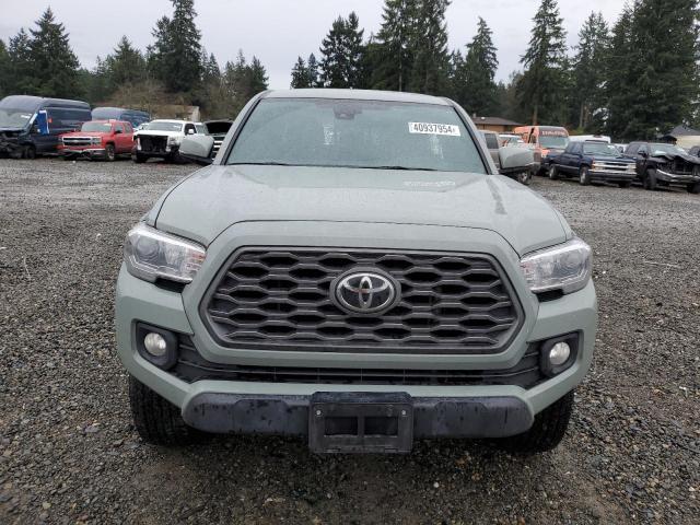 3TMDZ5BN0NM138008 - 2022 TOYOTA TACOMA DOUBLE CAB GRAY photo 5