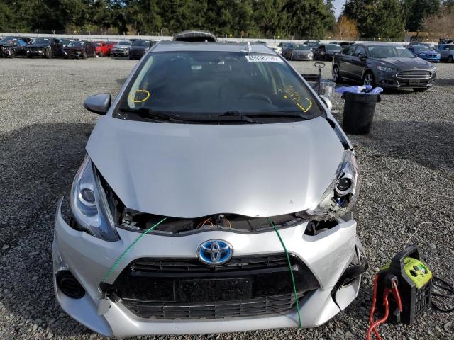 JTDKDTB36F1582369 - 2015 TOYOTA PRIUS C SILVER photo 5