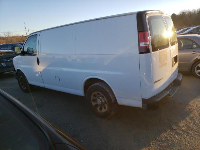 1GCFG15X391115202 - 2009 CHEVROLET EXPRESS G1 WHITE photo 2