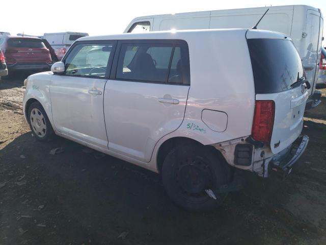 JTLZE4FE0A1107665 - 2010 TOYOTA SCION XB WHITE photo 2