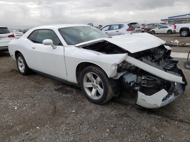 2B3CJ4DG0BH533894 - 2011 DODGE CHALLENGER WHITE photo 4